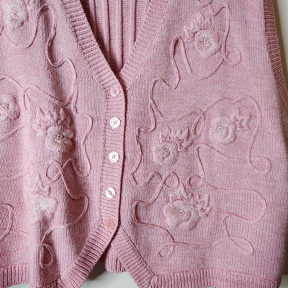 Alfred Dunner Pink Embroidered V-Neck Sweater Vest - Picture 2 of 5